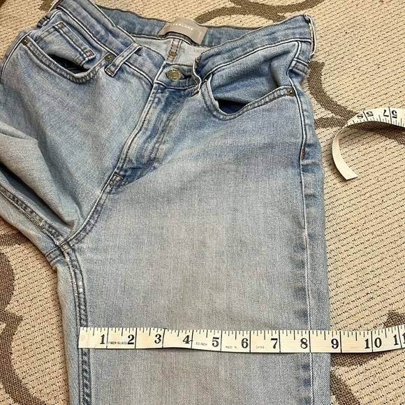 Everlane distressed knee high rise ankle jeans - Picture 11 of 16